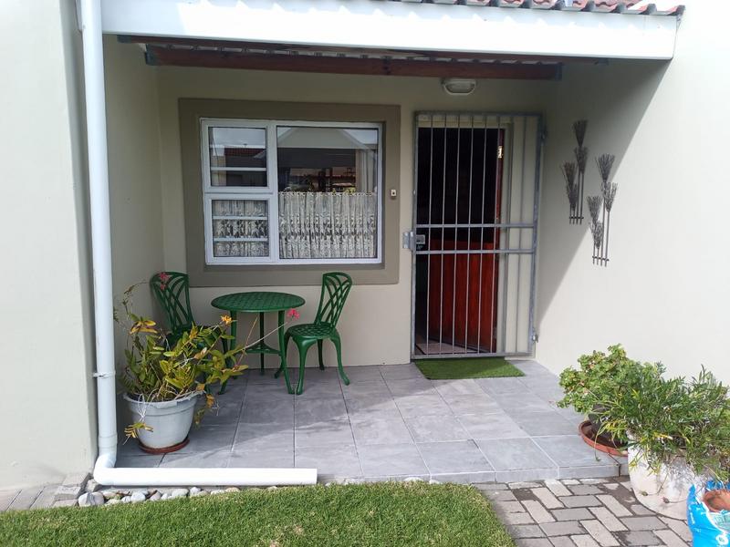 3 Bedroom Property for Sale in Franskraal Western Cape